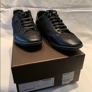 Woman’s Gucci sneakers